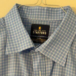 Stafford Light Blue Check Travel Easy Care Shirt 17.5 36/37